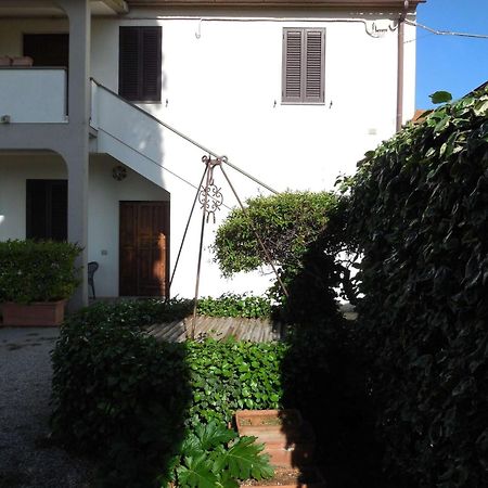 Podere Tre Cipressi Aparthotel Campiglia Marittima Kültér fotó
