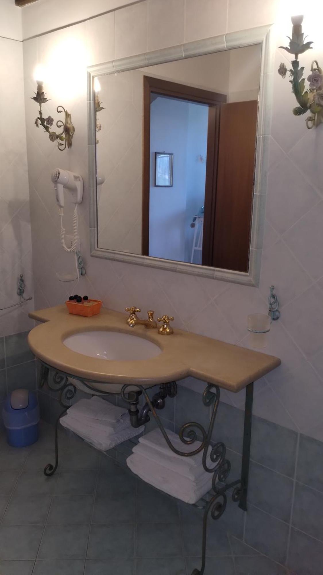 Podere Tre Cipressi Aparthotel Campiglia Marittima Kültér fotó