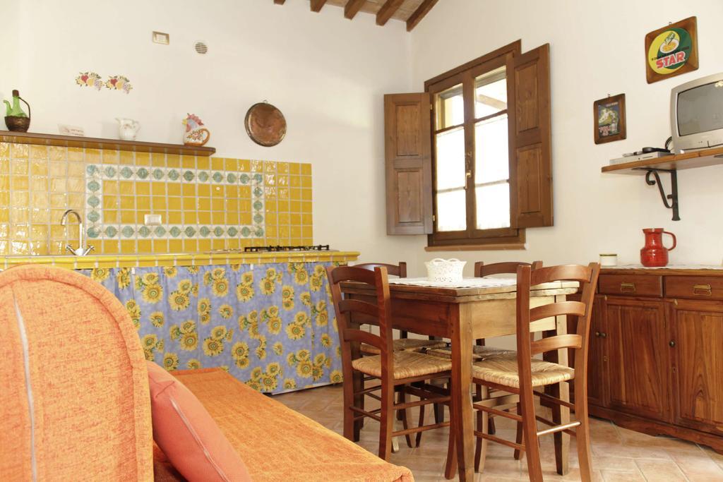 Podere Tre Cipressi Aparthotel Campiglia Marittima Kültér fotó
