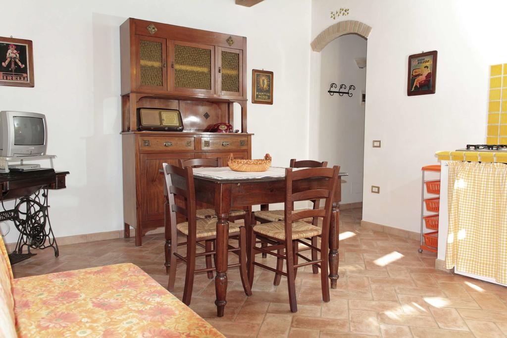 Podere Tre Cipressi Aparthotel Campiglia Marittima Kültér fotó