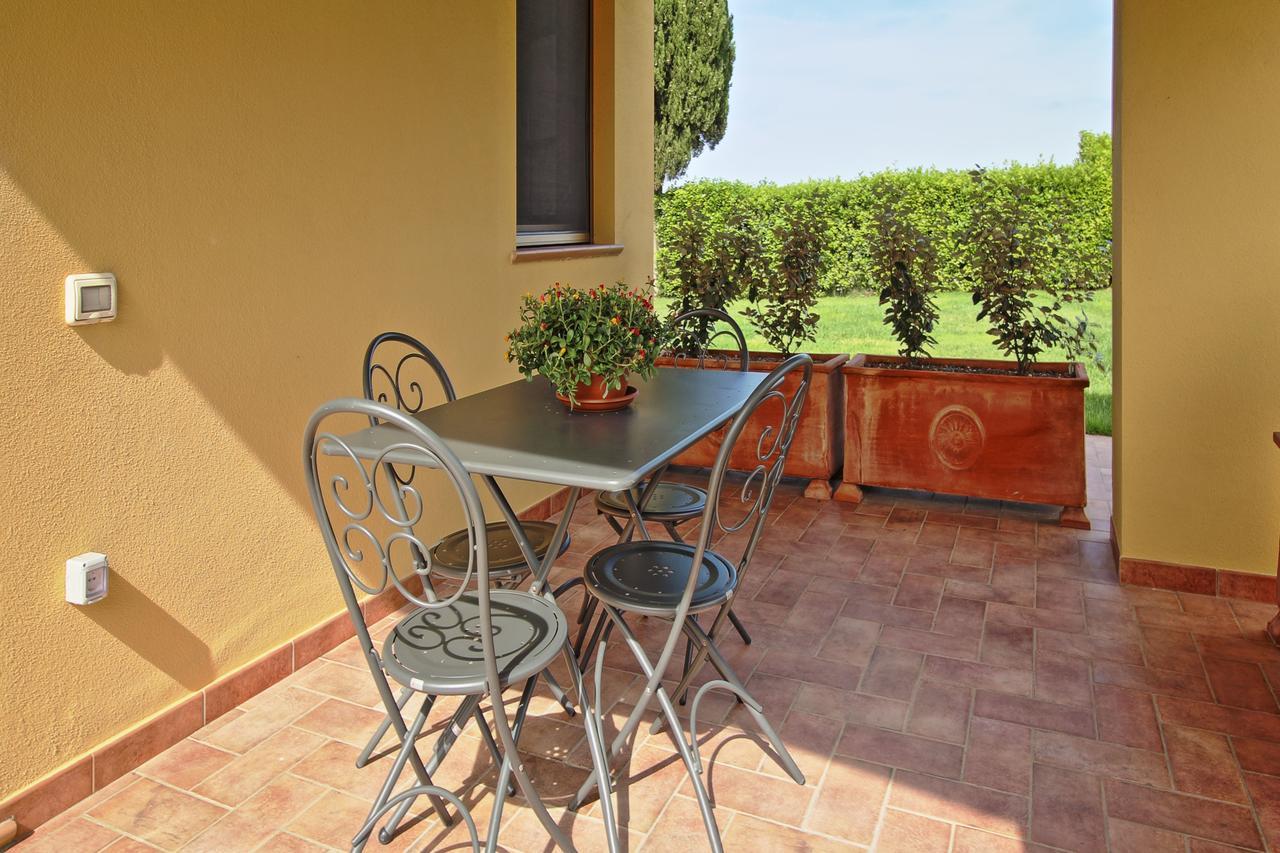 Podere Tre Cipressi Aparthotel Campiglia Marittima Kültér fotó