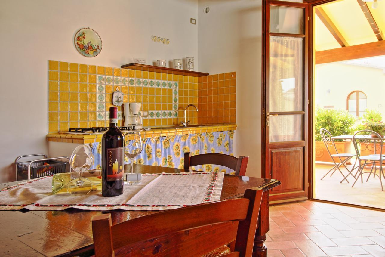 Podere Tre Cipressi Aparthotel Campiglia Marittima Kültér fotó