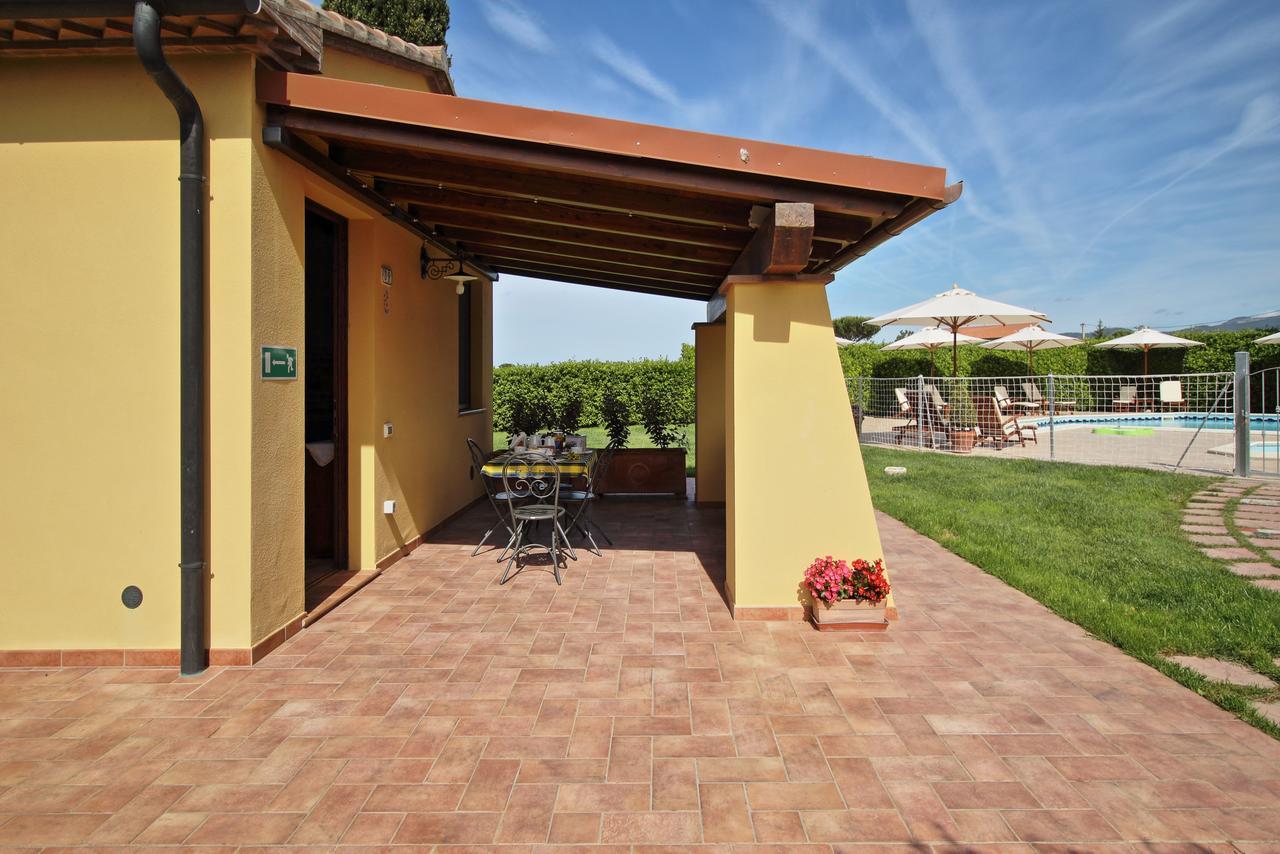 Podere Tre Cipressi Aparthotel Campiglia Marittima Kültér fotó